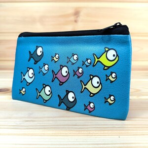 Neceser mujer | Bolsa organizadora vegana | Bolsa de maquillaje boho con estampado de peces de colores únicos | Cartera | Bolso pequeño