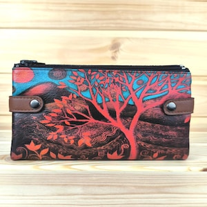 Cartera vegana hecha a mano con motivo de árbol | Cartera XXL con compartimento para móvil, 12 ranuras para tarjetas | Regalo artístico para los amantes de la naturaleza.