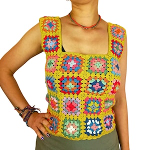 70s Retro Sleeveless Crochet Top Thank Top | Floral Patchwork Handknit Pullunder | Cotton Granny Square