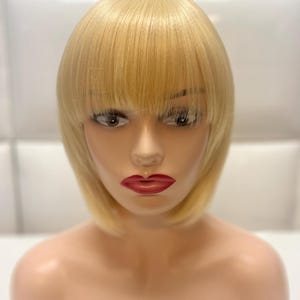 PLATINUM LIGHT BLONDE Lace Front Wig * Bangs / Fringe Stylish Bob Cut * 100% Synthetic Fiber * Hair Piece