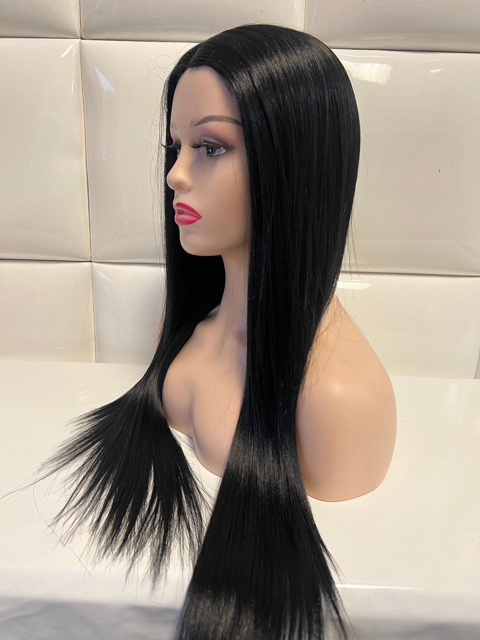 ?22” JET BLACK STRAIGHT MIDDLEPART LACE FRONT WIG JET BLACK Lace Part Wig * Long Sleek Straight Layers  main image 3