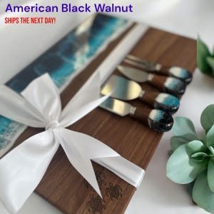 Personalized Ocean Charcuterie Board Set with Ocean Resin Cutting Board and Cheese Knives, Beach Wedding and Engagement Gift Set for Couples