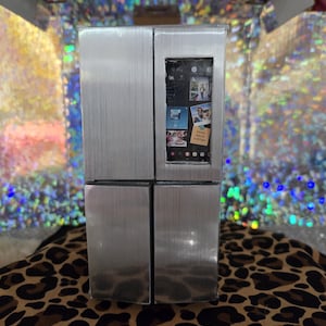 REFRIGERATOR- MINIATURE