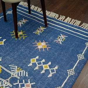 Blue Aztec Kilim Rug, Primitive Bohemian Rug, Tribal aesthetic rug, Indian Handmade, decorative rug blue