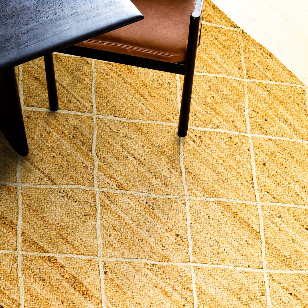 Natural Jute Rug With Textured White Jute Rope Unique Design