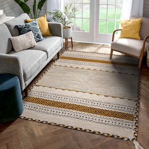 Ivory Kilim Rug - Artistic Indian Handmade Traditional Moroccan Flat weave Area Rug for Living room, Bedroom accent entryway rug 2x3 3x5 5x8