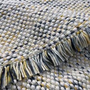 Multi Blend Cozy Chunky Wool area rug - Hand knitted wool, textured wool, Winter Living room Decor Rug, Customization available