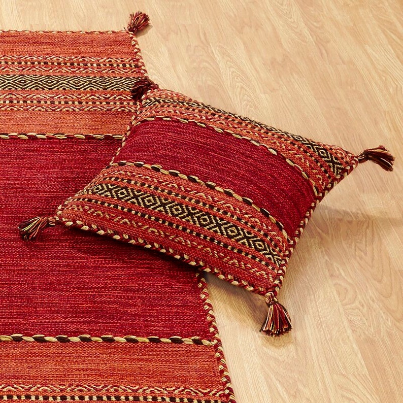 Alfombra Kilim roja, alfombra de salón étnica marroquí hecha a mano artística india con cojines, corredor de pasillo, alfombra decorativa Boho imagen 8