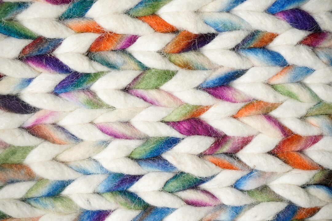 Rainbow Chain Braided Style Chunky Indoor Wool Rug - Handwoven Vibrant ...