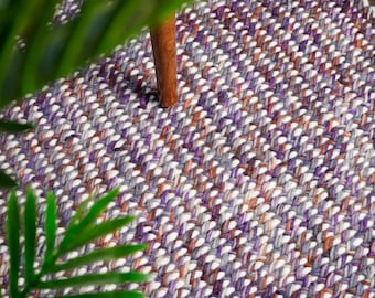 Handgewebter Lila Loop Teppich für Innenbereich, Handgefertigter Gefilzter Wollteppich, Hochflor, Maßanfertigung in allen Größen