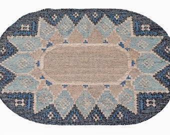 Blue Moroccan Kilim Oval Rug - Bohemian inspired Sustainable Tribal Abstract indoor outdoor Decor oval rug, Eco-friendly