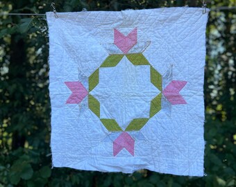 Shabby Chic Quilt Piece, Vintage Quilt Piece, Crafters Quilt Piece, Hand Quilted, Tattered Quilt Piece, Cutter Quilt, Old Quilt Piece