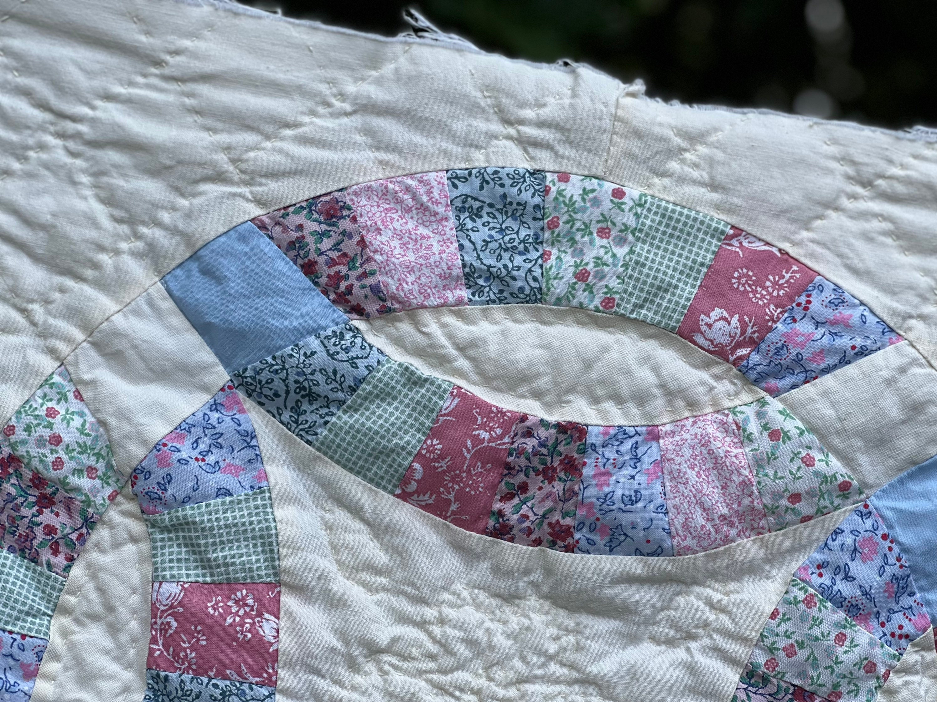 Wedding Ring Quilt Piece Vintage Quilt Piece Patchwork Quilt Etsy