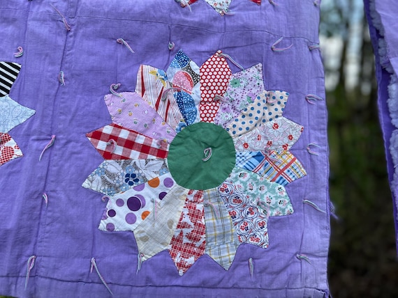 Lavender Dresden Plate Quilt Piece, Feed Sack Qui… - image 7