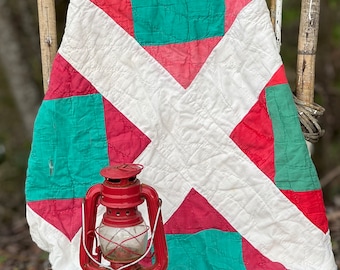 Red, Green and White Quilt Piece, Christmas Quilt Piece, Patchwork Quilt Piece, Cutter Quilt Piece, Vintage Quilt Piece, Hand Quilted, Quilt