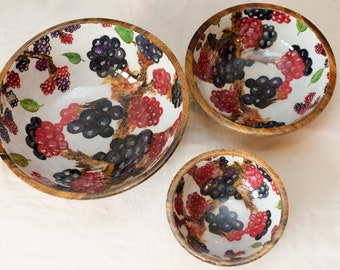Mango Wood Bowl - 'Blackberries Galore' 20cm x 20cm