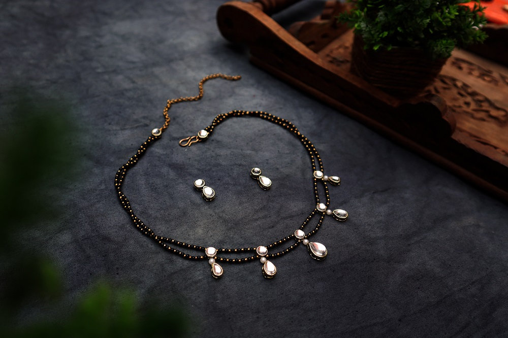 Choker style sale mangalsutra