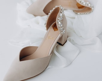 Ivory Wedding Pumps with Low Block Heel and Crystals Embroidery, Bridal Shoes with Pointed Toe, Dusty Pink Wedding Shoes with V-notched Vamp