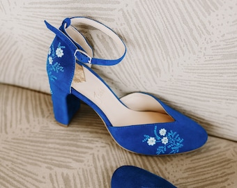 Royal Blue Bridal Sandals with Handmade Embroidery, Wedding Shoes with V-Notched Vamp and Ankle Strap, Something Blue Bride Shoes Block Heel