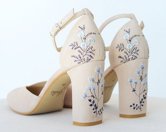 Ivory Bridal Sandals with Handmade Embroidery, Wedding Shoes with V-Notched Vamp, Almond Toe and Ankle Strap, Bridal Shoes with Block Heel