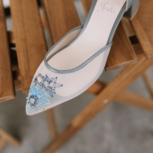 Edelweiss Wedding Shoes with Block Kitten Heel and Pointy Mesh Toe, Bridal Sandals with Floral Embroidery, Gray Leather Wedding Sandals