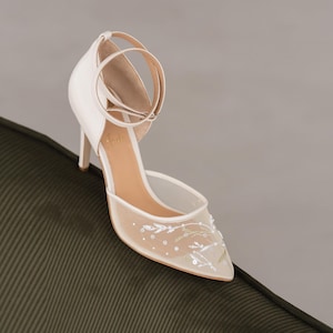 Ivory Wedding Sandals with Mid Pointy Heels and Ankle Strap, Bridal Shoes with Handmade Embroidery, Wedding Shoes from Milky Leather