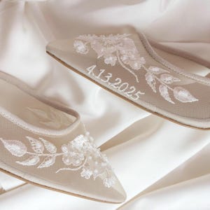 Custom Name Embroidery for Wedding Shoes, Personalized Name, Surname and Date, Add-on for orders only image 4