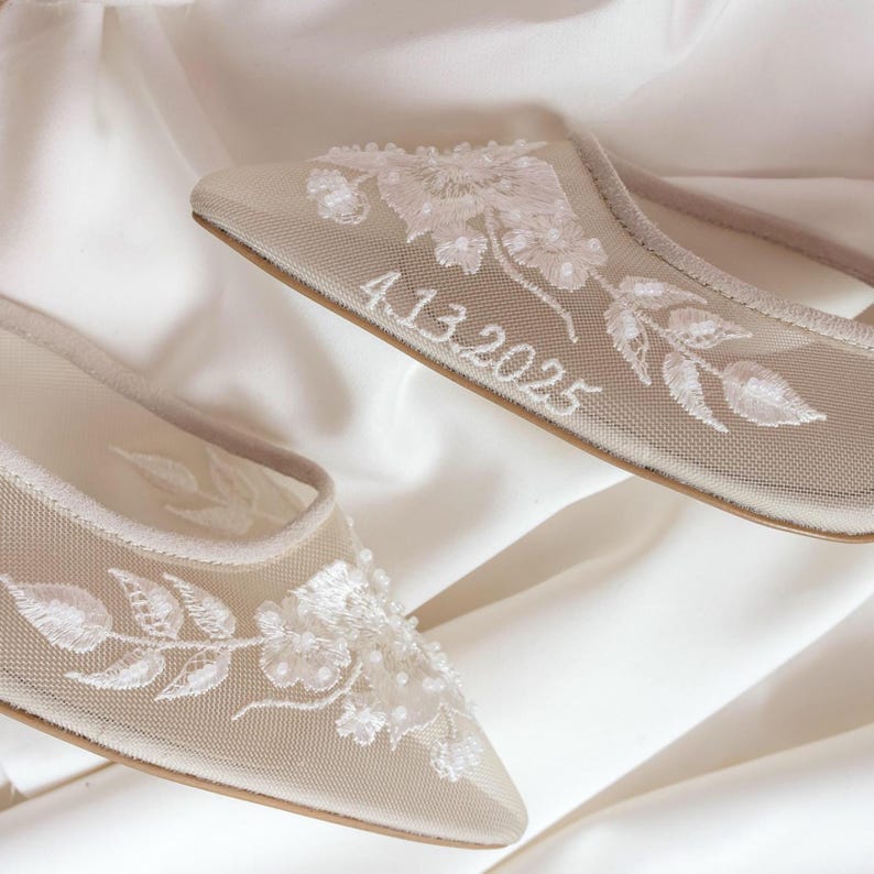 Custom Name Embroidery for Wedding Shoes, Personalized Name, Surname and Date, Add-on for orders only image 4