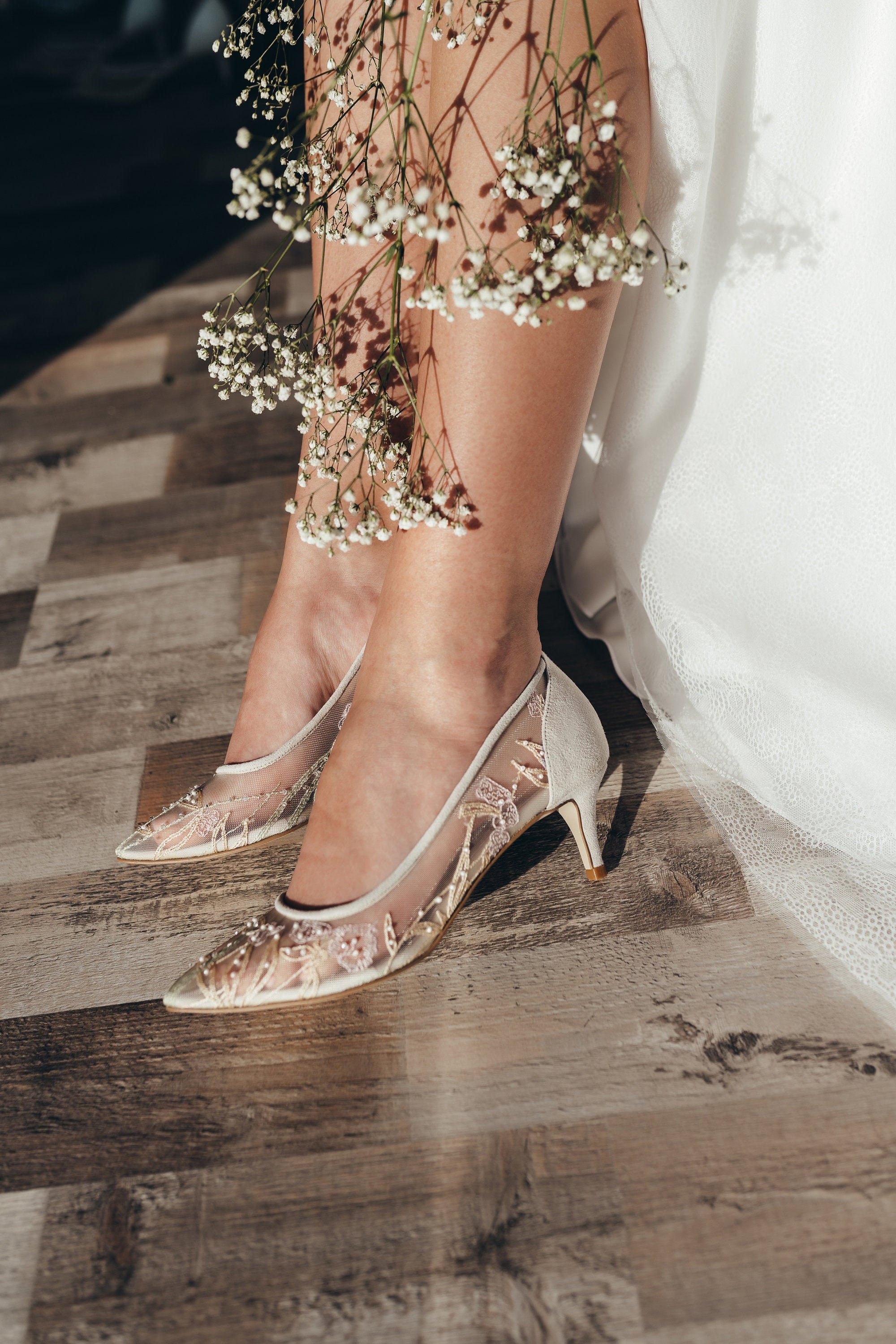 gold wedding shoes closed toe