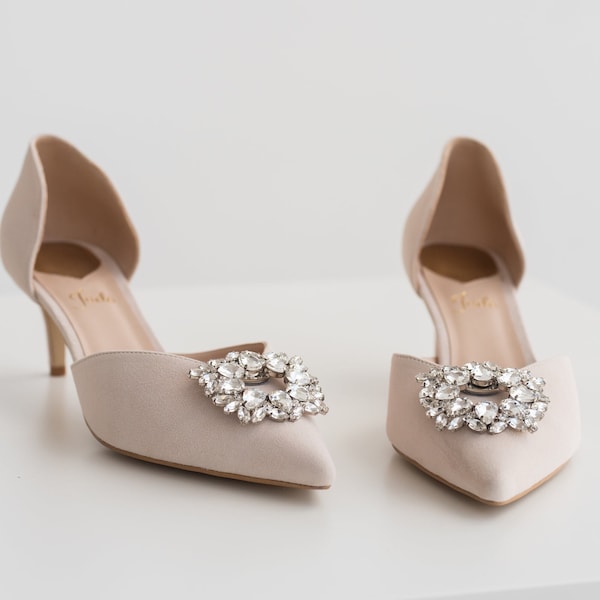 Pinky White Wedding Pumps with Low Kitten Heel, Classic Bridal Shoes with Pointy Toe and V-notched Vamp, Bridal D'Orsay Heels Crystal Brooch