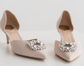Pinky White Wedding Pumps with Low Kitten Heel, Classic Bridal Shoes with Pointy Toe and V-notched Vamp, Bridal D'Orsay Heels Crystal Brooch