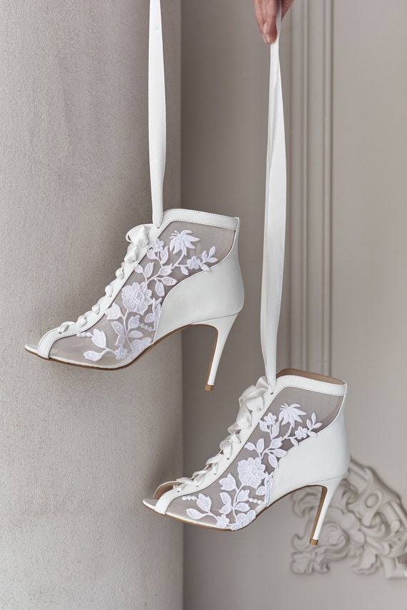 Tacones de novia de encaje con de marfil botas de boda - Etsy España