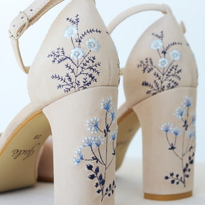 Ivory Bridal Sandals with Handmade Embroidery, Wedding Shoes with V-Notched Vamp, Almond Toe and Ankle Strap, Bridal Shoes with Block Heel