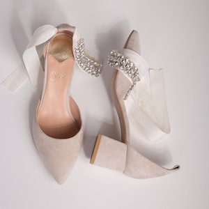 Ivory Wedding Sandals with Low Block Heels and Ankle Strap, Bridal Shoes from Natural Suede with Closed Pointed Toe, Crystal Wedding Shoes