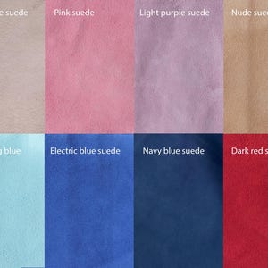 Puede incluir: Una cuadr&iacute;cula de diecis&eacute;is muestras de tela de ante en varios colores, etiquetadas con texto que incluye off-white, ivory, pinky white, pink, light purple, nude, cappuccino, black, latte mint, duck egg blue, something blue, electric blue, navy, dark red, martucci y emerald green.