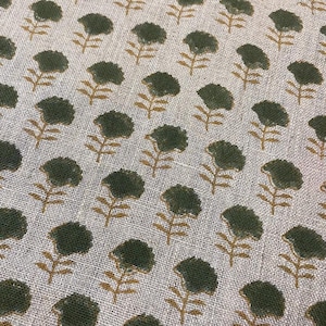 Natuurlijke linnen stof Indiase linnen stof, Mustrad en olijfgroene blokdrukstof, designer bloemenprint op stof, bekleding