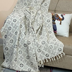 Bohemian Mud Cloth Throw Blanket with Tassels Hand Loomed Block Print Cotton Sofa Throw for Living Room 120X180 Cms