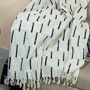 Bohemian Mud Cloth Throw Blanket with Tassels Hand Loomed Block Print Cotton Sofa Throw for Living Room 120X180 Cms