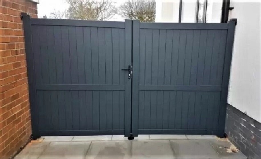 Driveway Gate for sale compared to CraigsList Only 3 left at 75