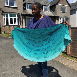 Granny Merge Semi Crochet Pattern, Beginner semi circle shawl pdf pattern digital download, easy crochet shawl image 6
