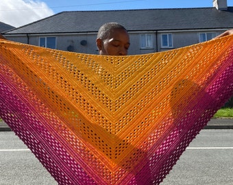 Bellatrix Granny Stitch Triangle Shawl Crochet Pattern, Pdf Pattern, Digital Download ONLY