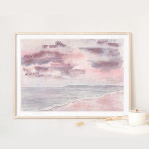 Violetter Himmel Küstenlandschaft Druck Aquarell Lila Wolken Plakat Rosa Strand Sea Beachy Sonnenuntergang Sonnenaufgang Dekor