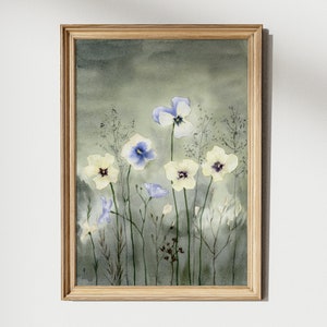 Stampa artistica da parete botanica ad acquerello viole e fiori di campo di papavero che dipingono fiori secchi prato verde salvia Poster di decorazioni per la casa. Campo floreale.