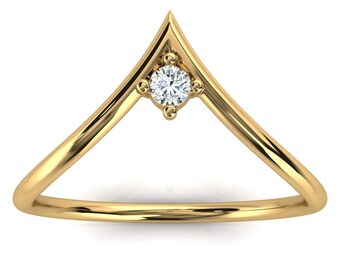Lihi Minimalist Chevron Solitaire Diamond Ring (Center - 0.07 ct.)