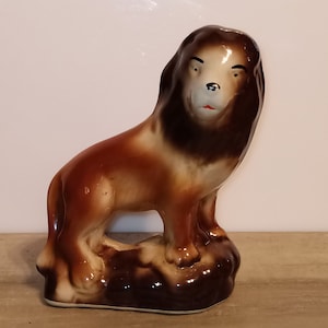 Vintage Mid-century collectable Ceramic Lion Figurine