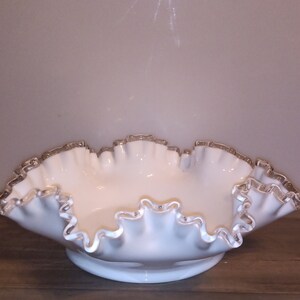 Vintage Fenton glass bowl