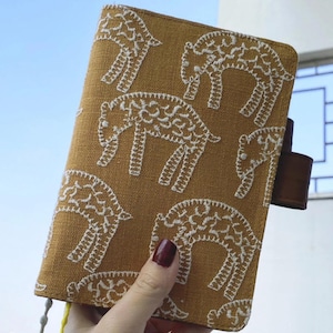 Niedliches Schaf Cover für 2025 Planer, Notebook, Journal mit Stiftschlaufen für Hobonichi/Midori/Moleskine (A5/A6/Five-Year/B6/TN/Weeks/Pouch)