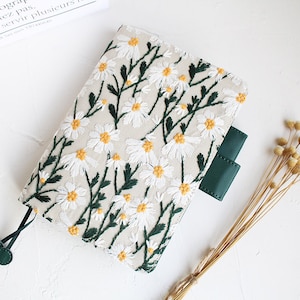 Daisy Floral Embroidery Cover for 2024 Planner, Notebook, Journal, Agenda with pen loops, for Hobonichi/Midori/Moleskine (A5/A6/5-Year size)