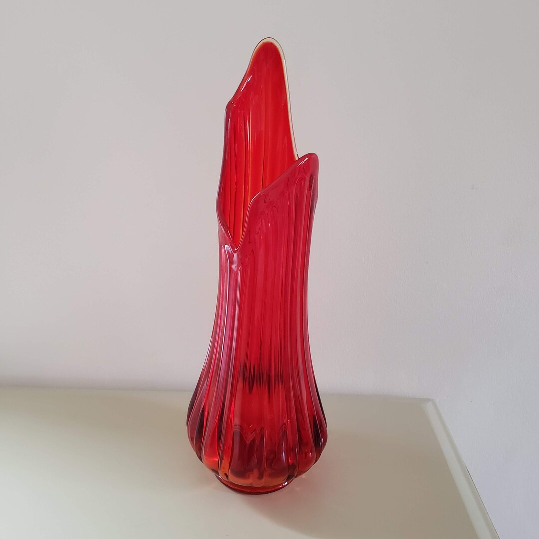 Red Amberina Swung Glass 19 Vase LE Smith Stretch Vase MCM Ribbed Fat
