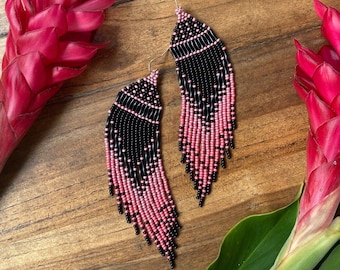 Black and Pink beaded earrings Ombre seed bead earrings Fringe bead earrings Black earrings Gift for her Long bead earrings Elegant earrings